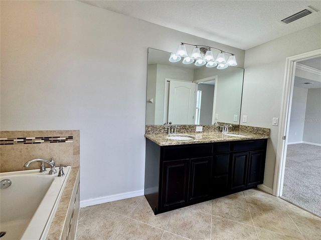 2005 VIA NAPOLI STREET, Plant City, FL 33566