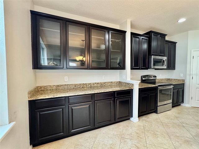 2005 VIA NAPOLI STREET, Plant City, FL 33566