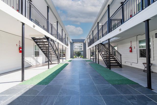 914 Church Street 4, Galveston, TX 77550