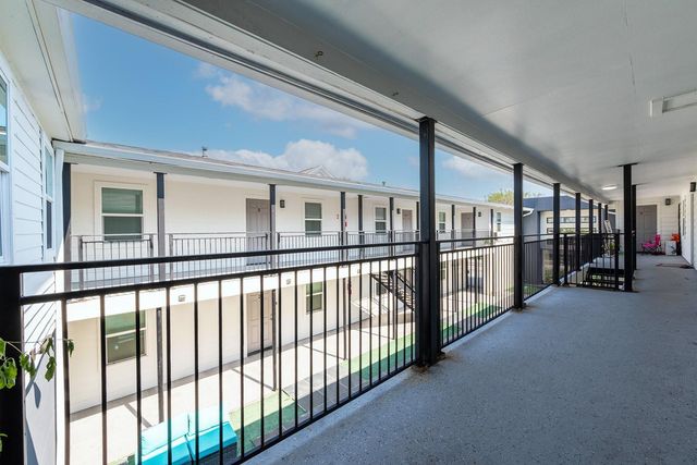 914 Church Street 4, Galveston, TX 77550