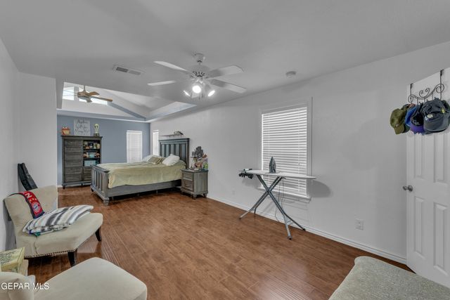 124 ENNIS Street, Clint, TX 79928