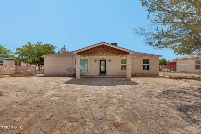 124 ENNIS Street, Clint, TX 79928
