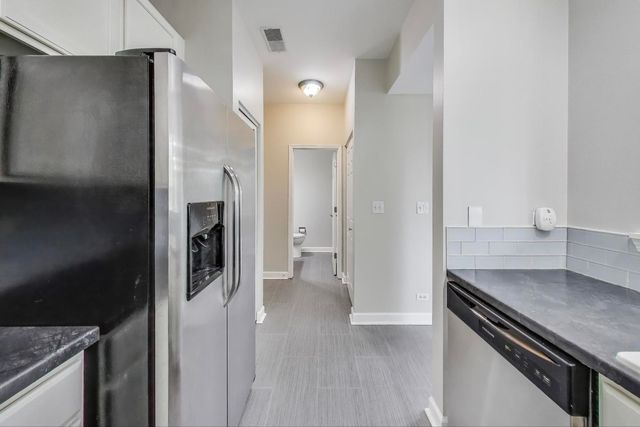 2546 Capitol Avenue -, Aurora, IL 60503