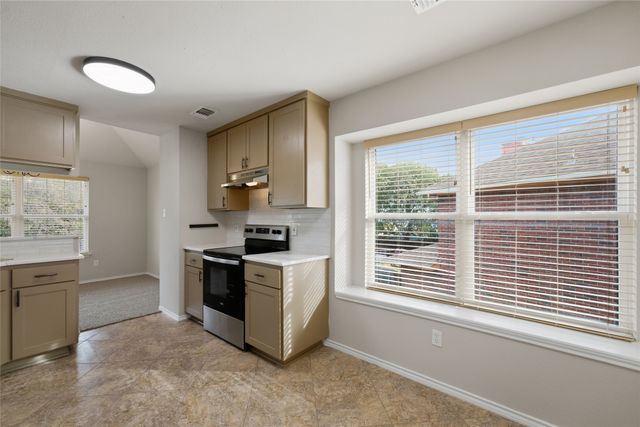 1335 Jasmine Drive, Lewisville, TX 75077