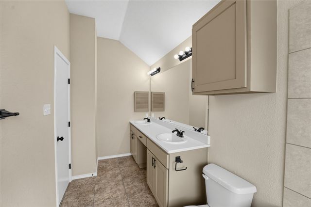 1335 Jasmine Drive, Lewisville, TX 75077