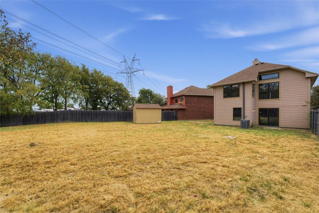 1335 Jasmine Drive, Lewisville, TX 75077