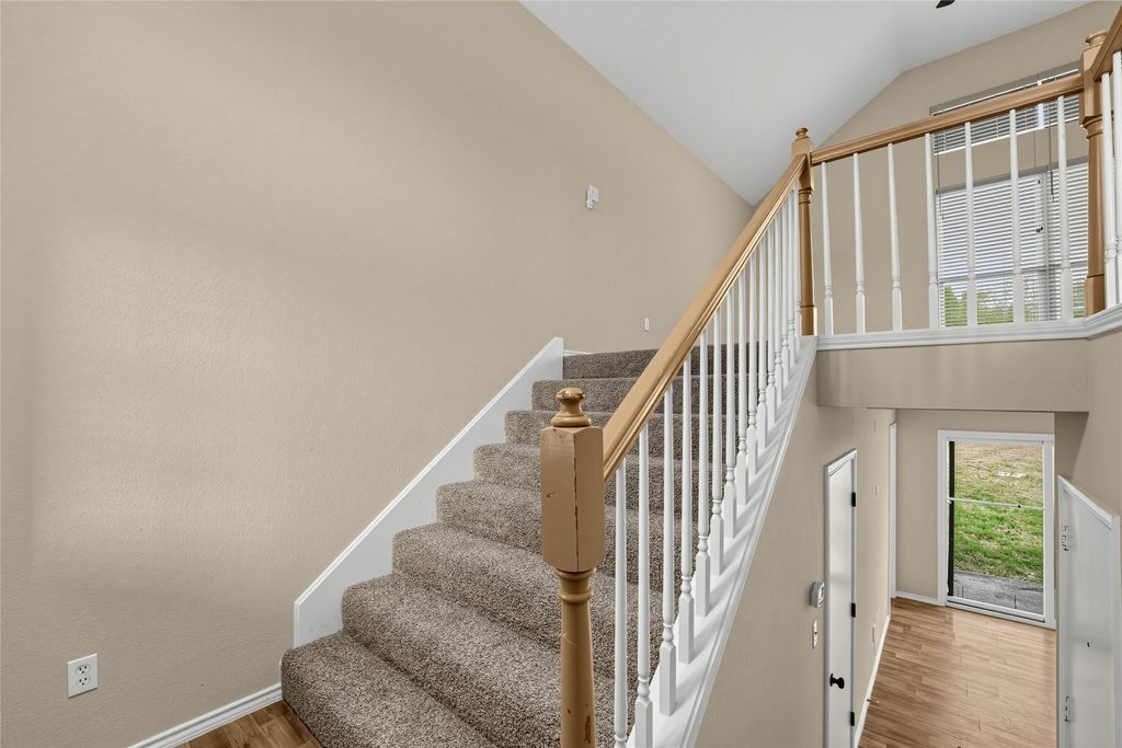 1335 Jasmine Drive, Lewisville, TX 75077 — photo 4