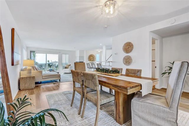 867 Aubrey Court 2, Hermosa Beach, CA 90254