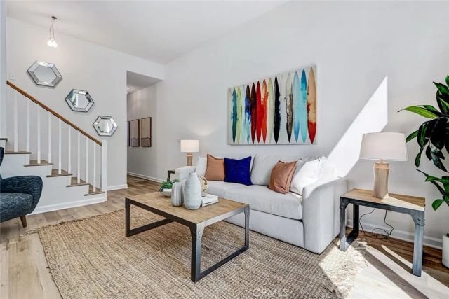 867 Aubrey Court 2, Hermosa Beach, CA 90254