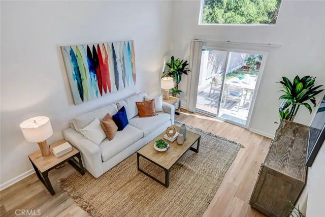 867 Aubrey Court 2, Hermosa Beach, CA 90254