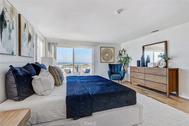 867 Aubrey Court 2, Hermosa Beach, CA 90254