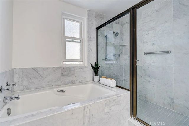 867 Aubrey Court 2, Hermosa Beach, CA 90254