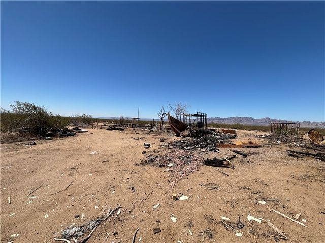 010C Adobe Road, Golden Valley, AZ 86413