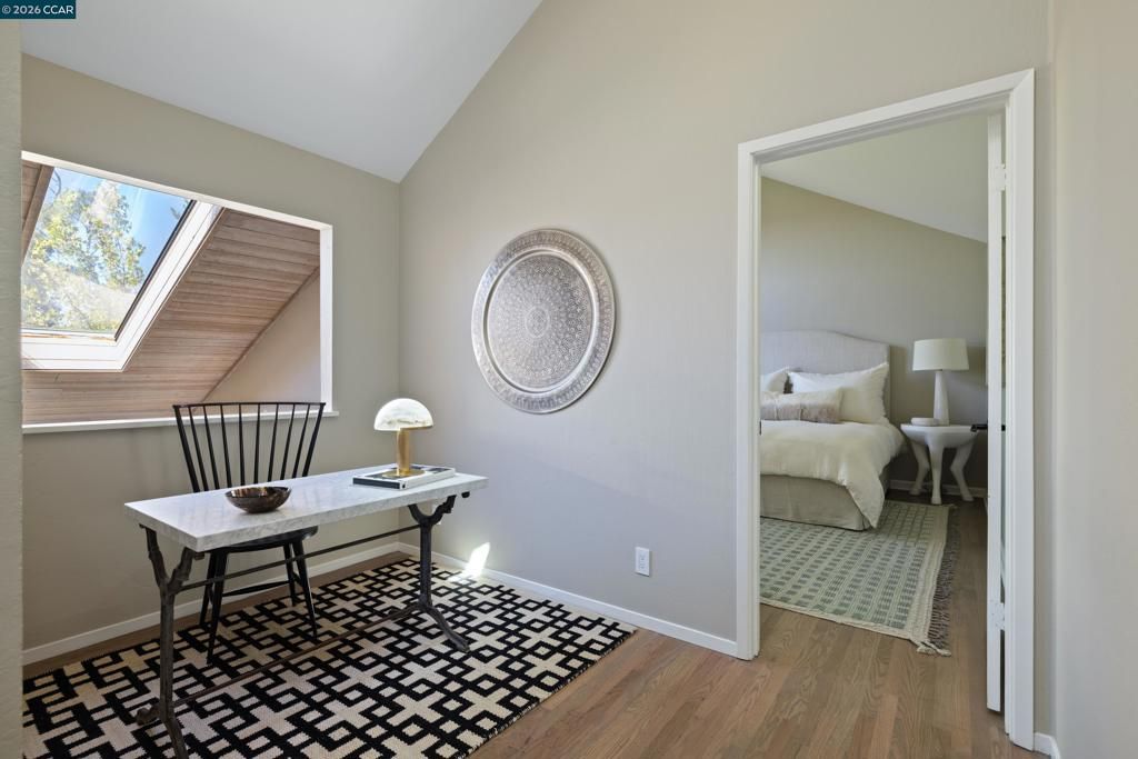 Image 14 of property listing at 47 El Gavilan Rd, Orinda, CA 94563