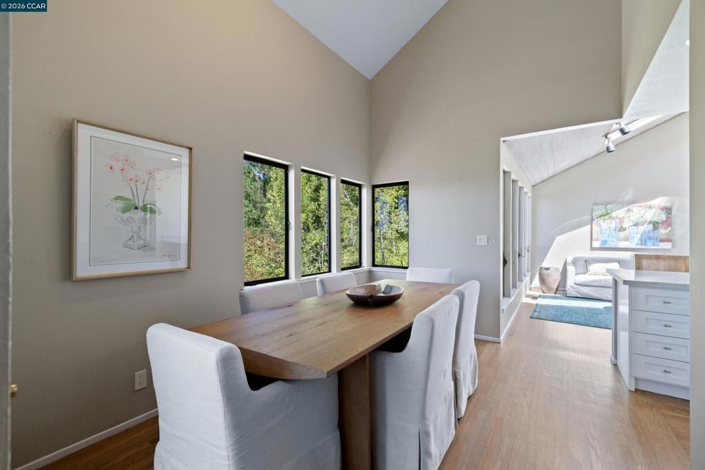 Image 37 of property listing at 47 El Gavilan Rd, Orinda, CA 94563