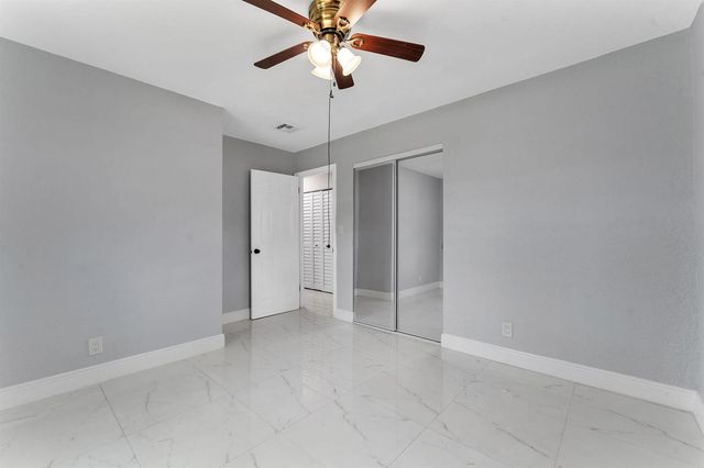 6501 SW 15th Court, North Lauderdale, FL 33068