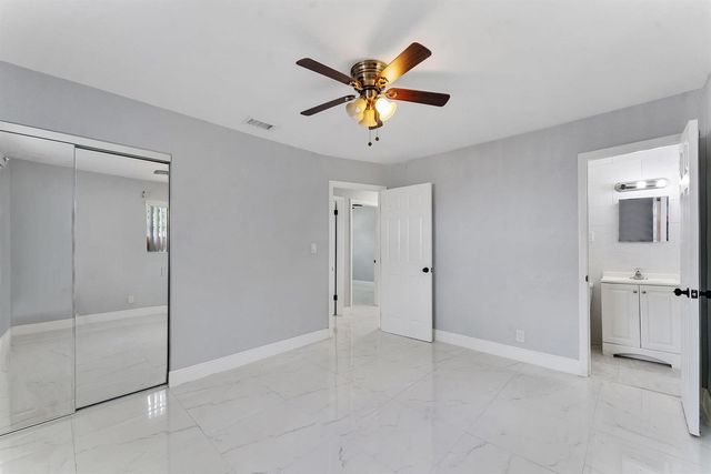 6501 SW 15th Court, North Lauderdale, FL 33068