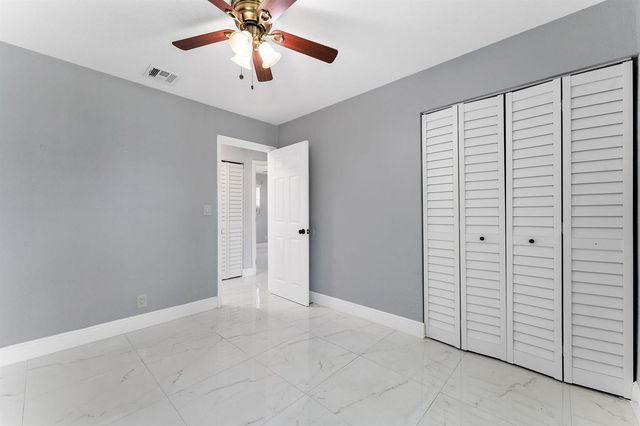 6501 SW 15th Court, North Lauderdale, FL 33068