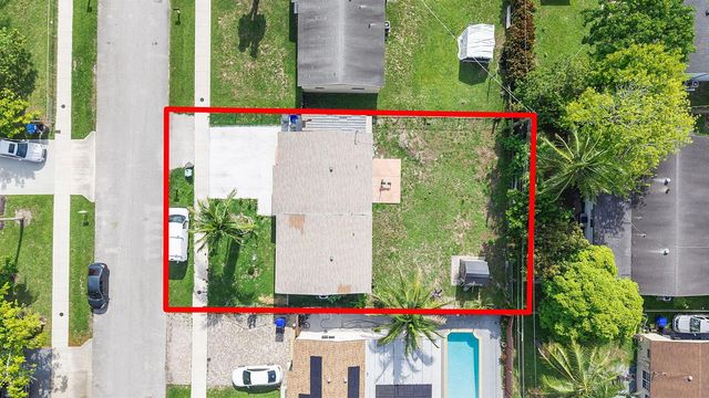 6501 SW 15th Court, North Lauderdale, FL 33068