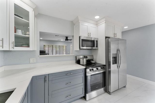 6501 SW 15th Court, North Lauderdale, FL 33068