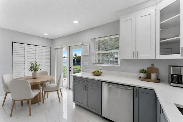 6501 SW 15th Court, North Lauderdale, FL 33068