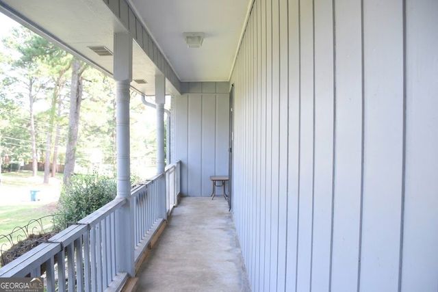 2588 Kings Way, Lawrenceville, GA 30044