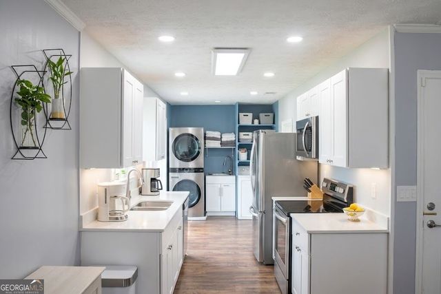2588 Kings Way, Lawrenceville, GA 30044