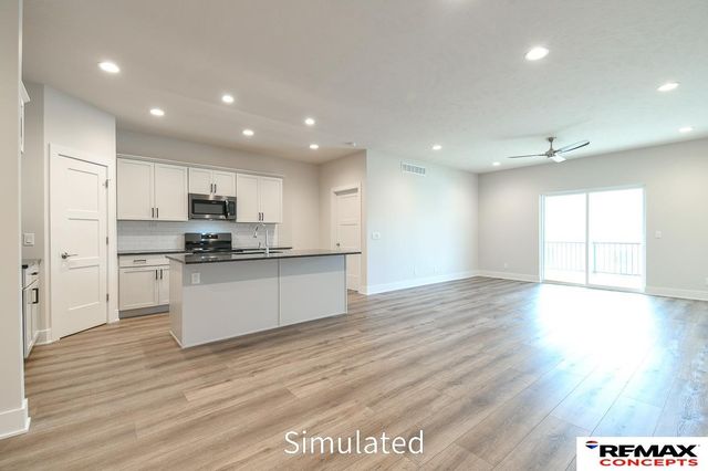 5807 S 94th Street, Lincoln, NE 68526