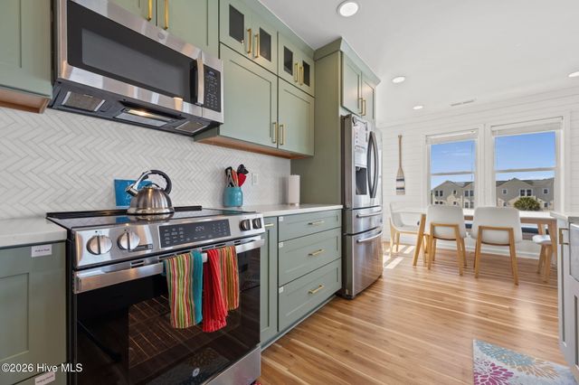 515 N Topsail Drive, Surf City, NC 28445