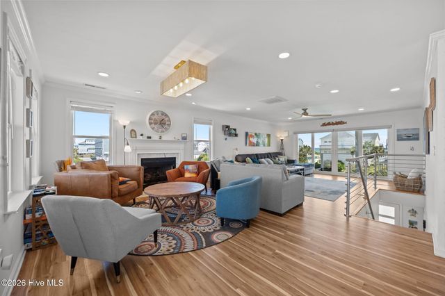 515 N Topsail Drive, Surf City, NC 28445