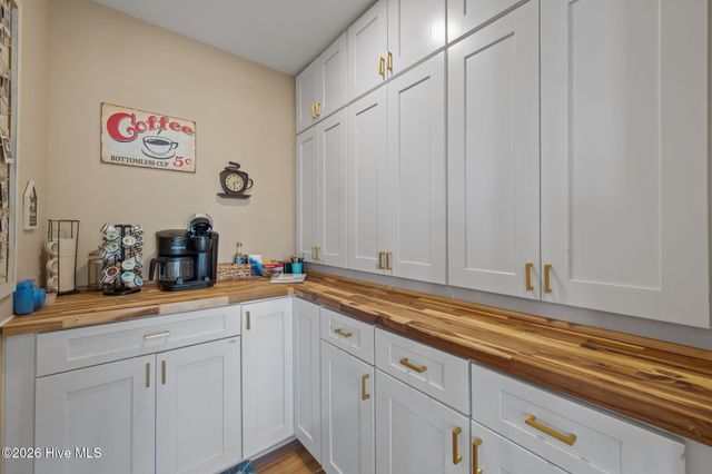515 N Topsail Drive, Surf City, NC 28445