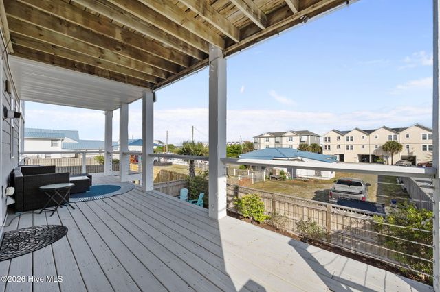 515 N Topsail Drive, Surf City, NC 28445