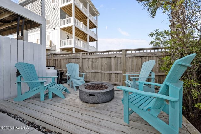 515 N Topsail Drive, Surf City, NC 28445