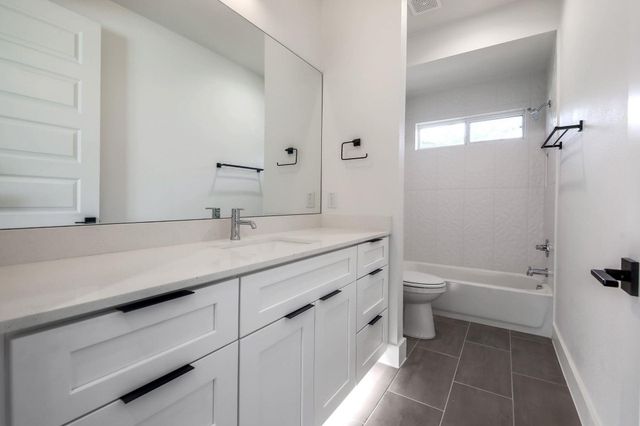 8302 Kromer ST, Austin, TX 78757