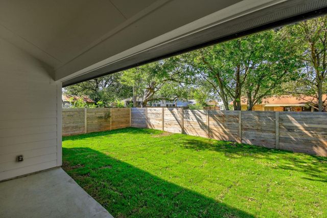 8302 Kromer ST, Austin, TX 78757