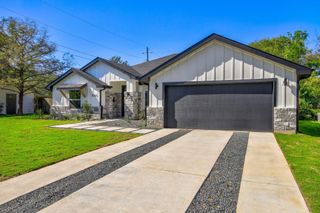 8302 Kromer ST, Austin, TX 78757