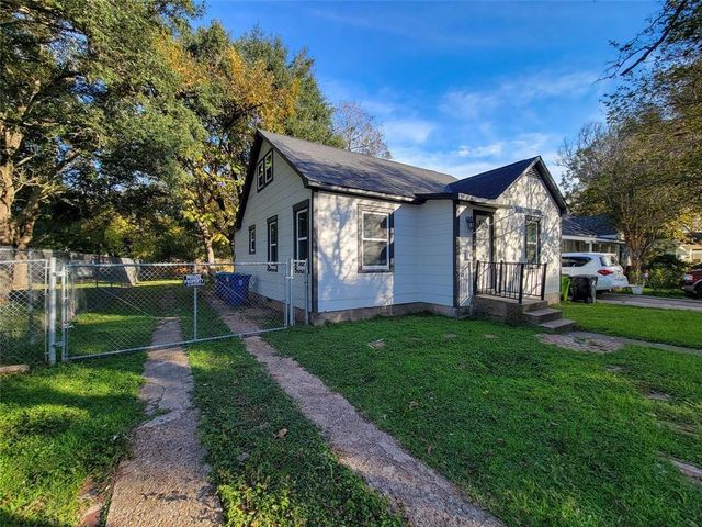 1113 San Jacinto Street, Rosenberg, TX 77471