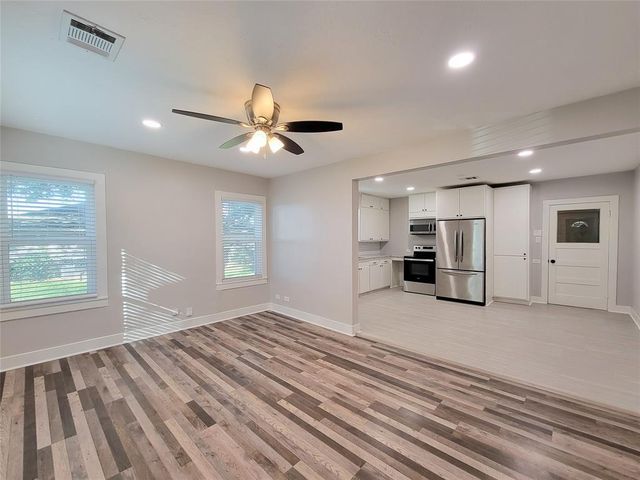 1113 San Jacinto Street, Rosenberg, TX 77471