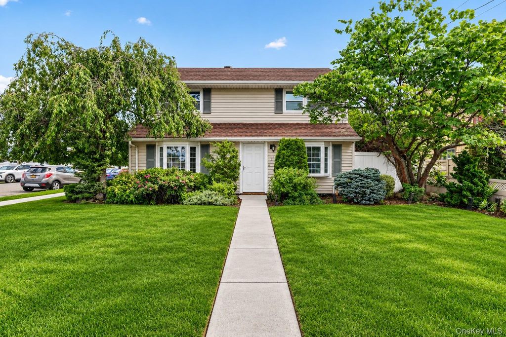 269 Forest Avenue, Massapequa, NY 11758 — exterior