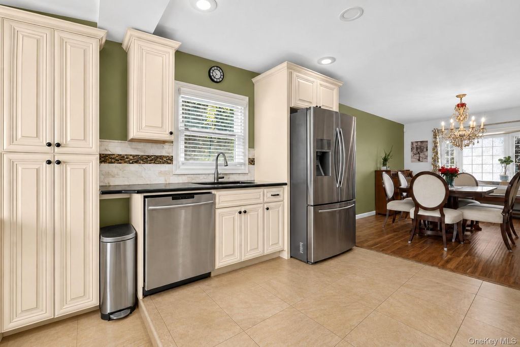 269 Forest Avenue, Massapequa, NY 11758 — photo 5