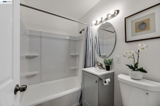 415 Napa Street, Vallejo, CA 94590