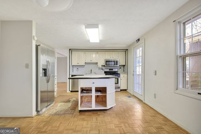 117 Hickory Drive, Peachtree City, GA 30269