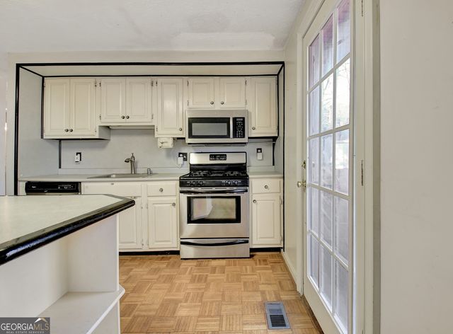 117 Hickory Drive, Peachtree City, GA 30269