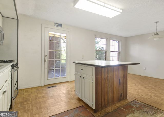 117 Hickory Drive, Peachtree City, GA 30269