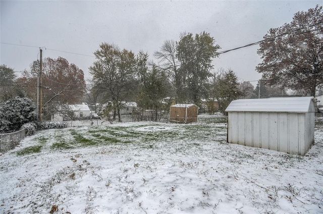 1709 N Dodgion Avenue, Independence, MO 64050