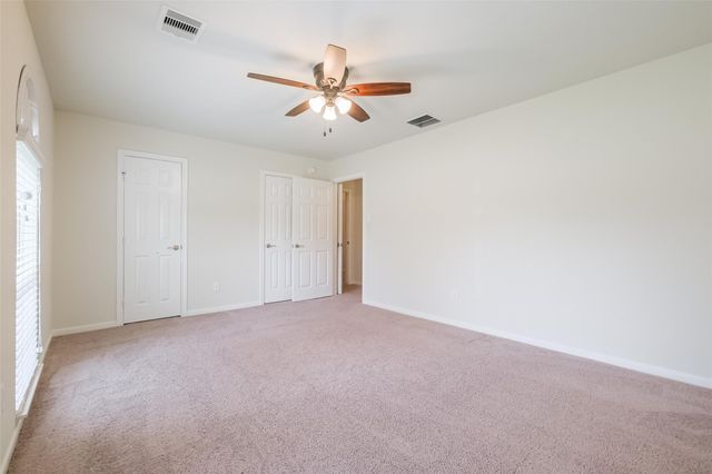 6811 Gonzales Point, Manvel, TX 77578