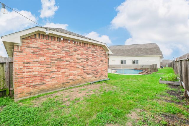 6811 Gonzales Point, Manvel, TX 77578