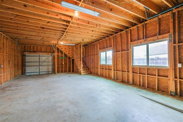 6811 Gonzales Point, Manvel, TX 77578