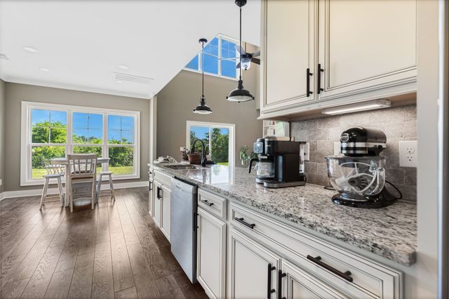 522 McChrystal Dr, Murfreesboro, TN 37129