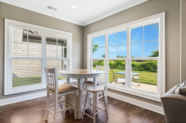 522 McChrystal Dr, Murfreesboro, TN 37129
